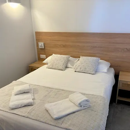 Hotel Hôtel-club Du Domaine D'aiguebelle, Ussim 3*