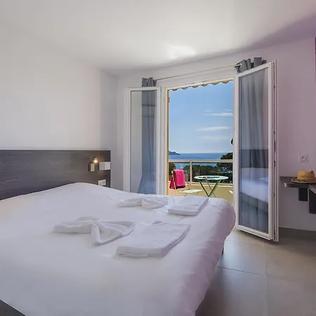 Hotel Hotel-club Du Domaine D'aiguebelle, Ussim