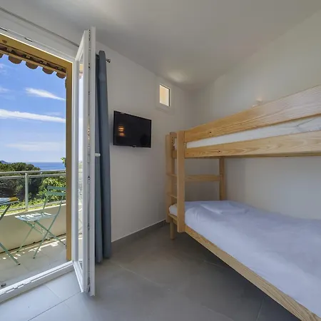Hotel-club Du Domaine D'aiguebelle, Ussim Hotel 3*